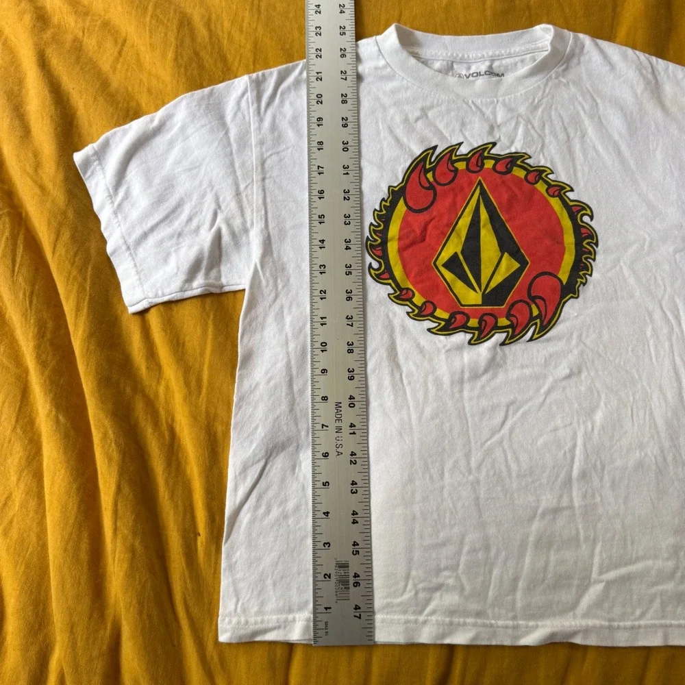 Volcom Boys Large White Graphic Tee Shirt Short Sleeve Flame‎ Stone Logo L/G